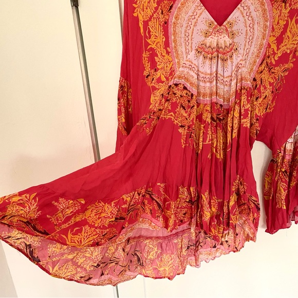 Free People Sunset Dreams Printed V Neck Ruffle Bell
Sleeve Tunic - Top Size S - Picture 4 of 8